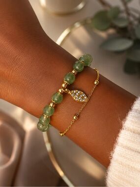 Gold & Green Beaded Leaf Charm Bracelet